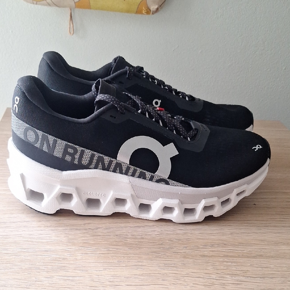 On Women's Cloudmonster 2 Running Shoes Womens 8.5 On Cloud